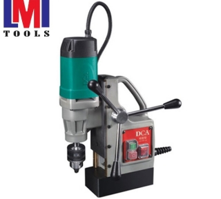 Máy khoan từ DCA AJC23S